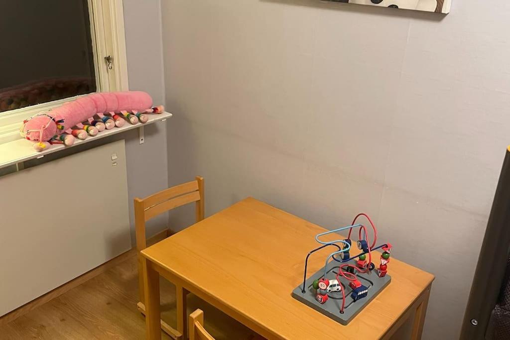 Familjevaenligt Hus Naera Isaberg! Villa Hestra Bagian luar foto