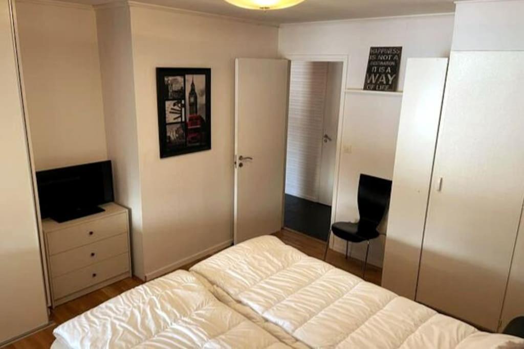 Familjevaenligt Hus Naera Isaberg! Villa Hestra Bagian luar foto