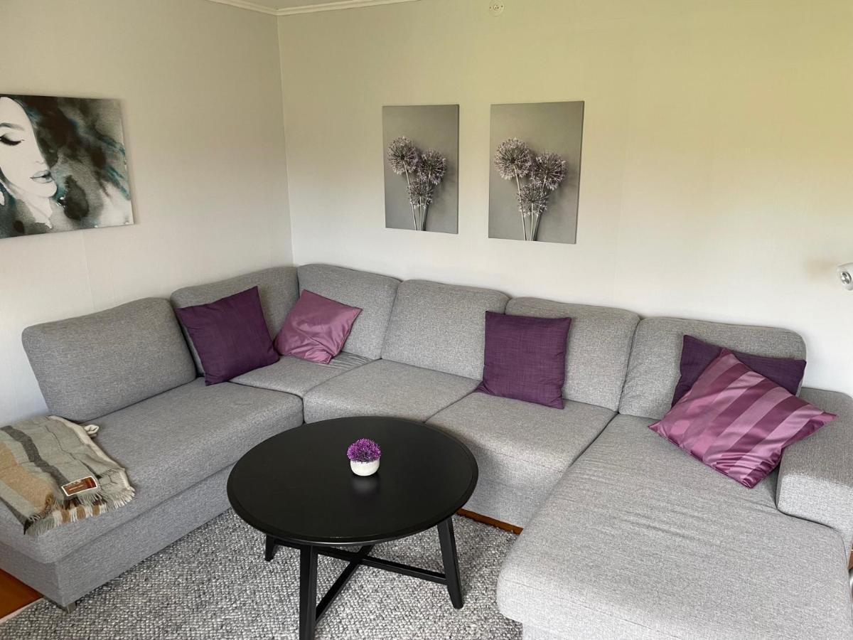 Familjevaenligt Hus Naera Isaberg! Villa Hestra Bagian luar foto